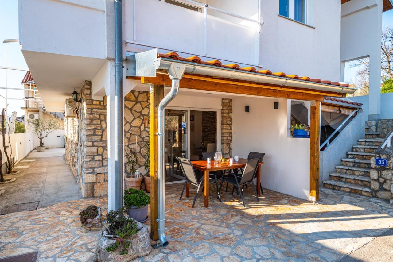 Maia Lena Apartment Jasenice  Luaran gambar