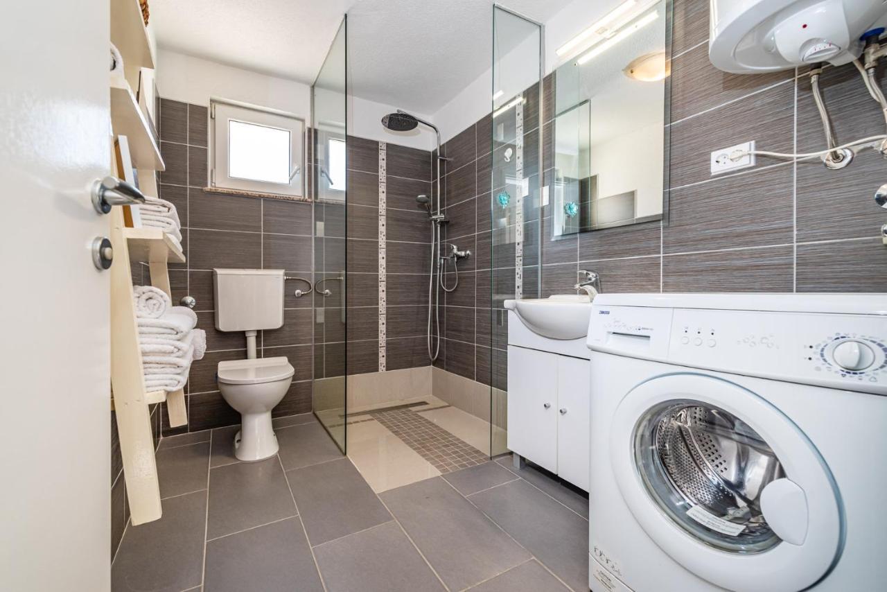 Maia Lena Apartment Jasenice  Luaran gambar