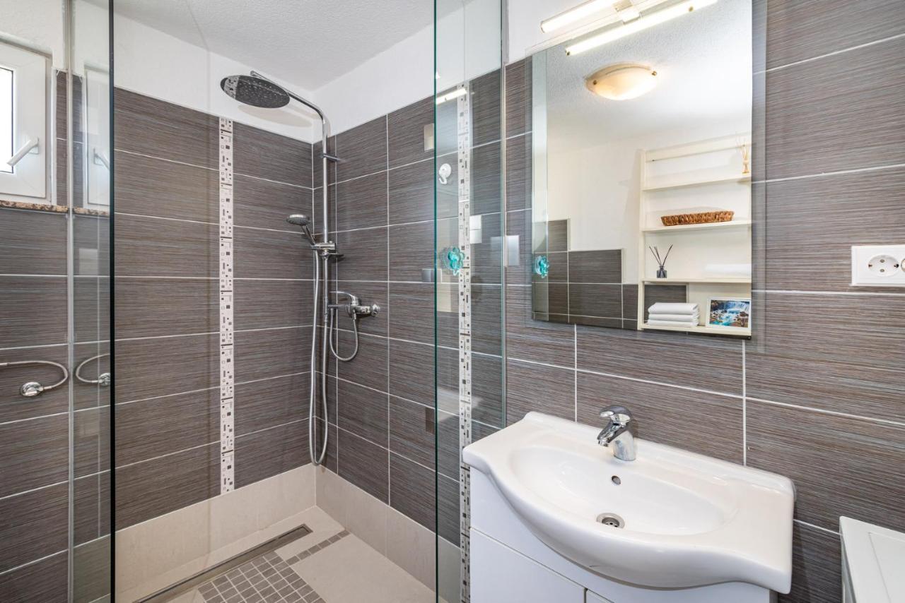Maia Lena Apartment Jasenice  Luaran gambar