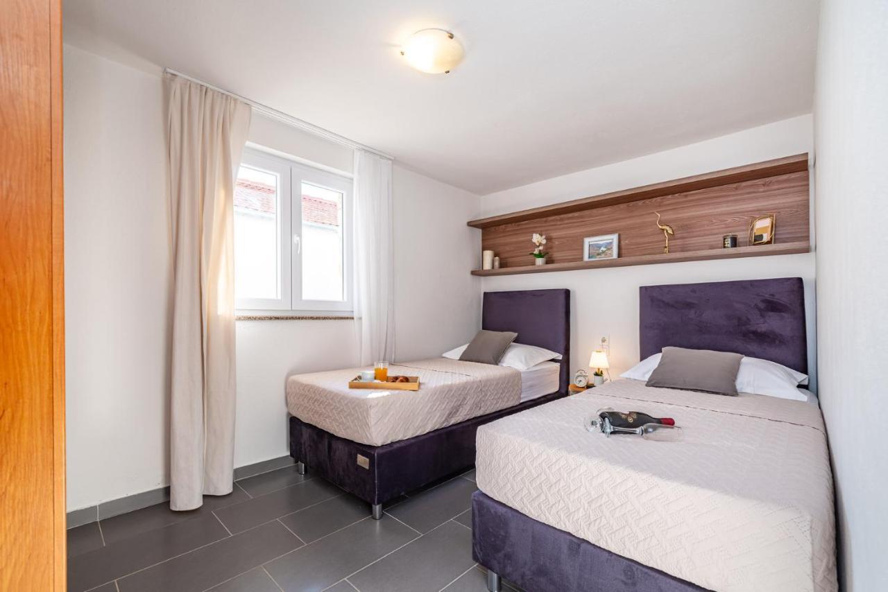Maia Lena Apartment Jasenice  Luaran gambar